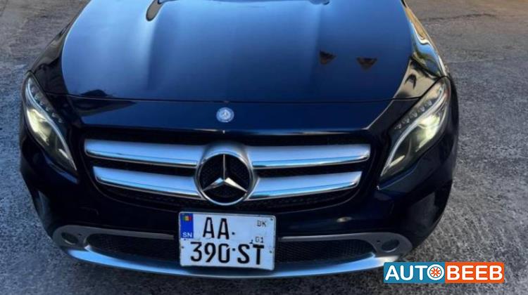 Mercedes Benz GLA250 2017
