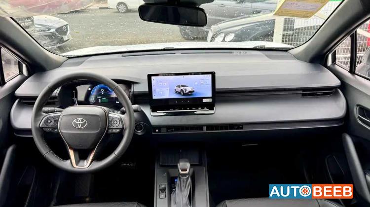 تويوتا كورولا 2025