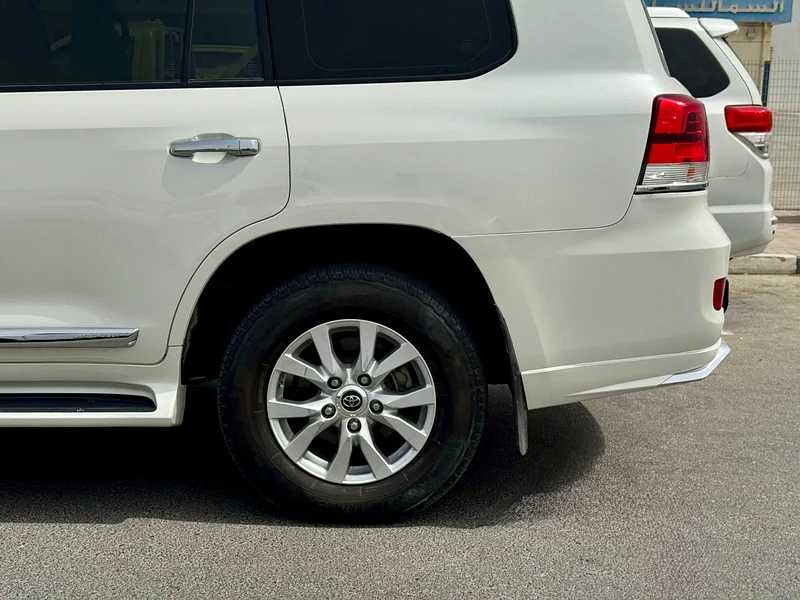 Toyota Land Cruiser 2018