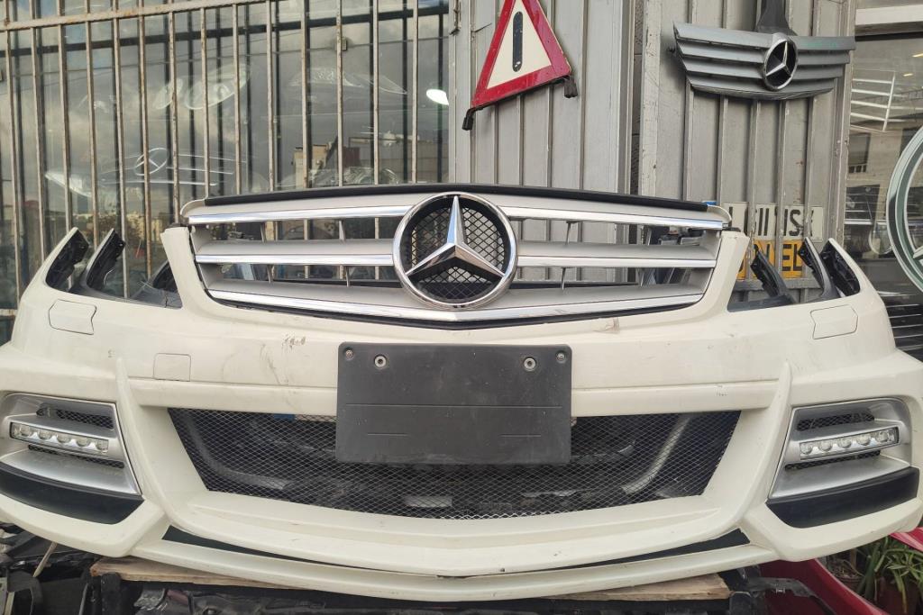 Body  Bumper Mercedes Benz C200
