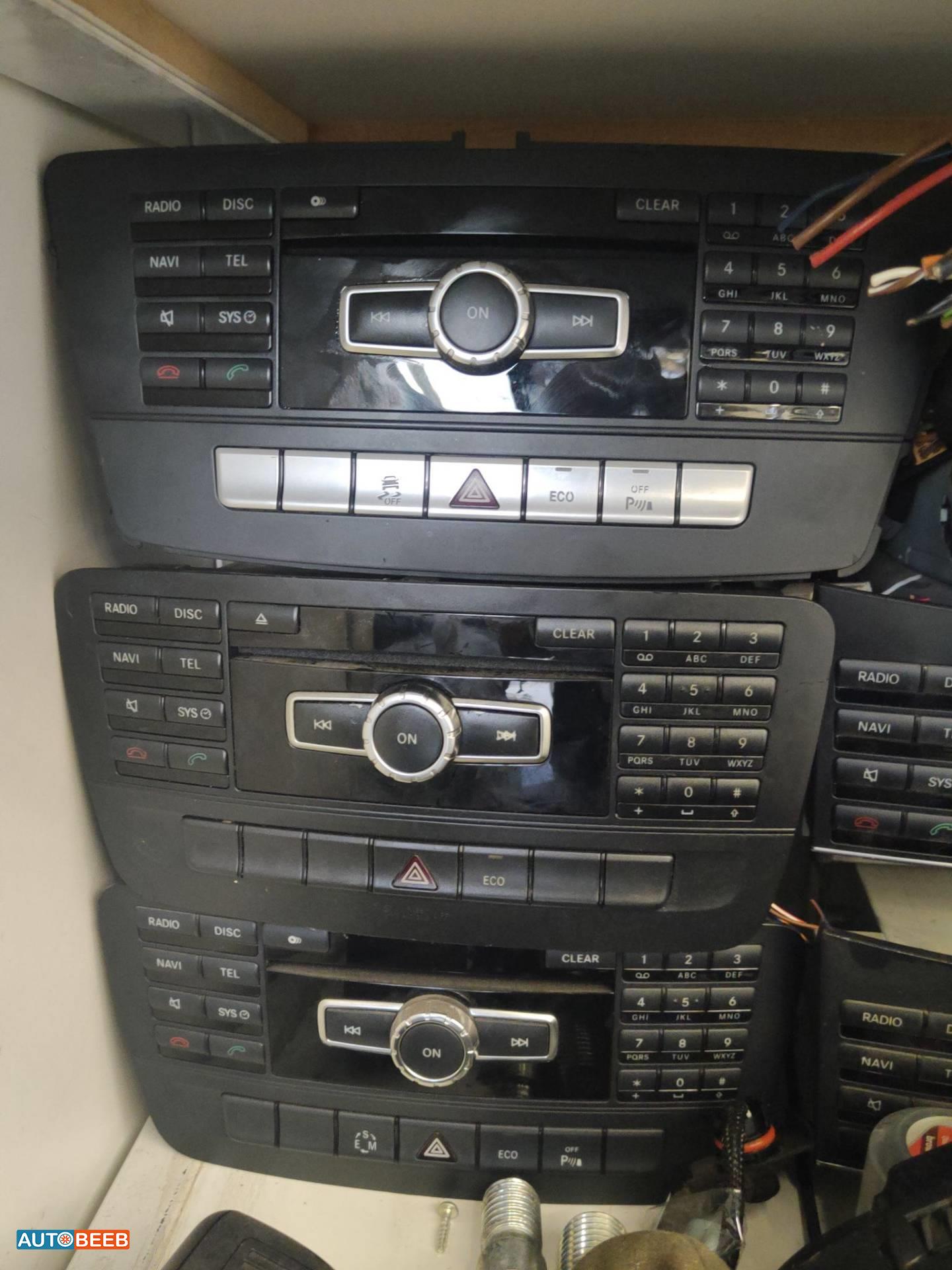 Electronics MP3 Player Mercedes Benz E200