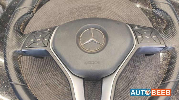 Cabin  Steering Wheel Mercedes Benz E200