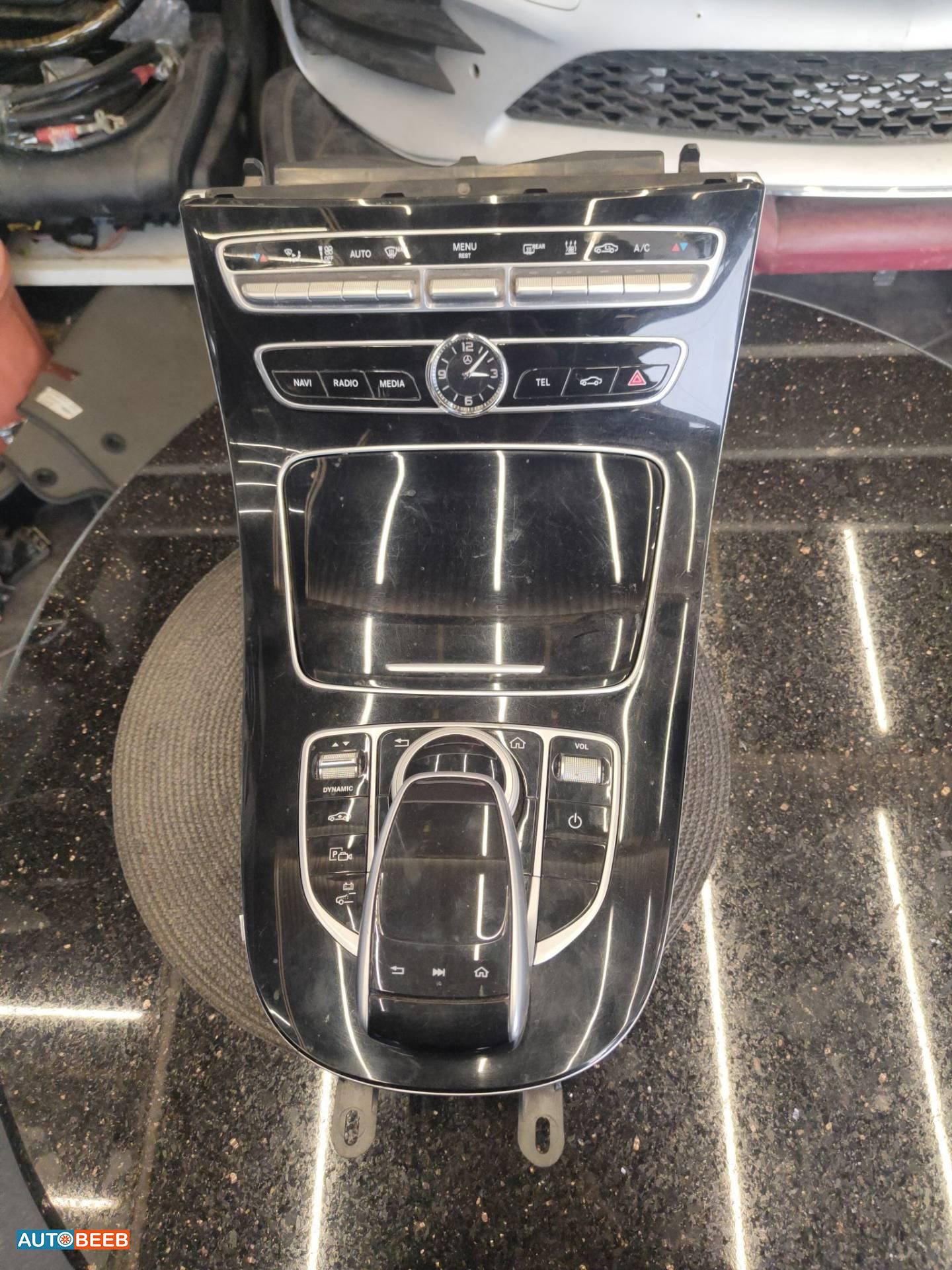 Cabin  Dashboard Mercedes Benz E200