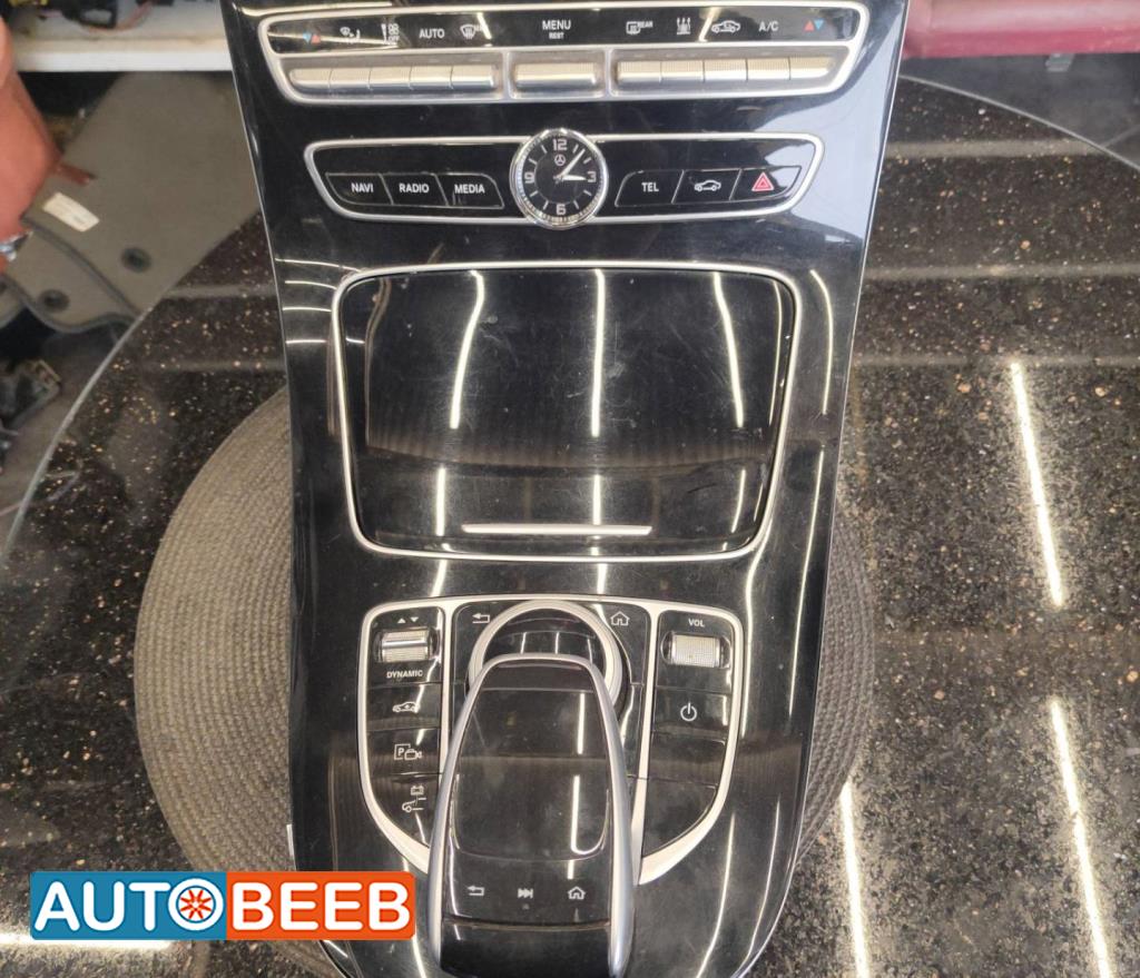 Cabin  Dashboard Mercedes Benz E200