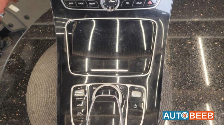 Cabin  Dashboard Mercedes Benz E200