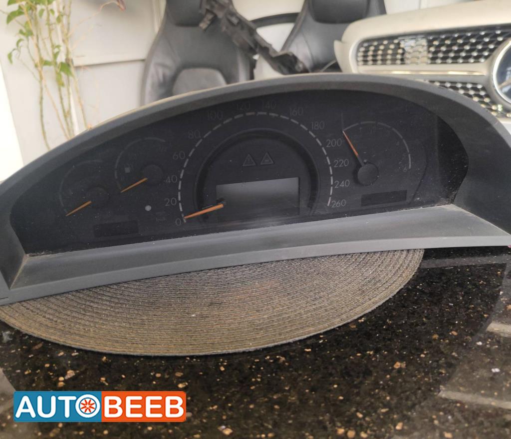 Cabin  Dashboard Mercedes Benz S350