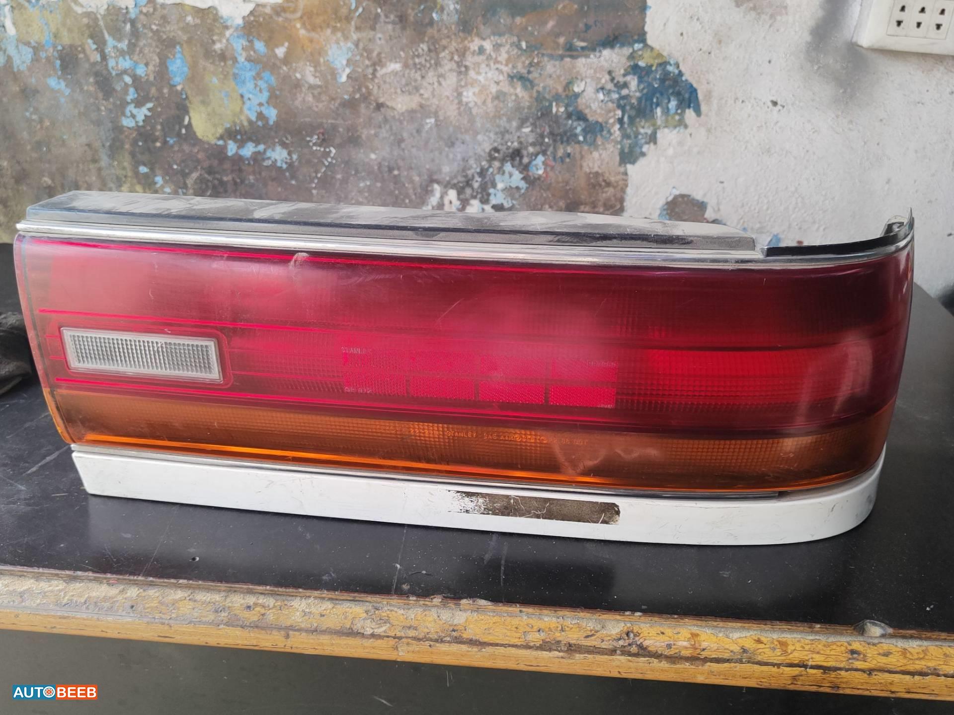 ضوء خلفي يمين شمال تويوتا كرسيدا 1991 1992