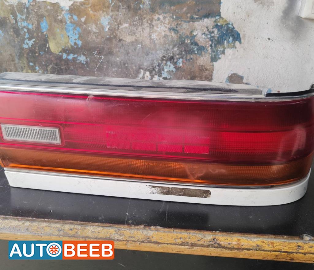 ضوء خلفي يمين شمال تويوتا كرسيدا 1991 1992