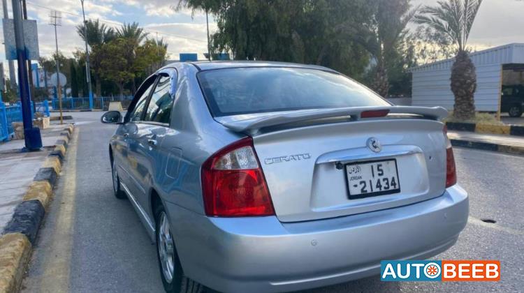 KIA Cerato 2004