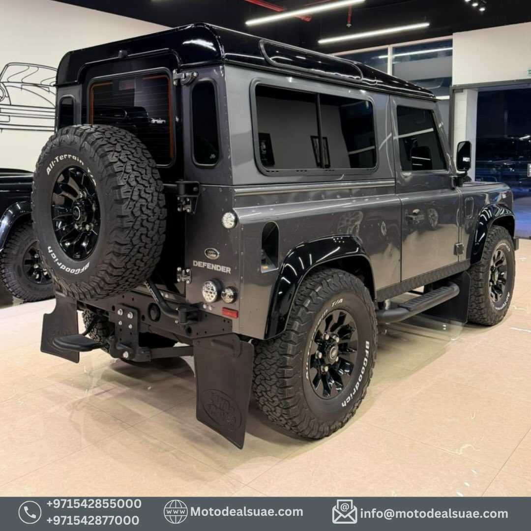 Land Rover Defender 2016