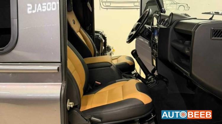 Land Rover Defender 2016