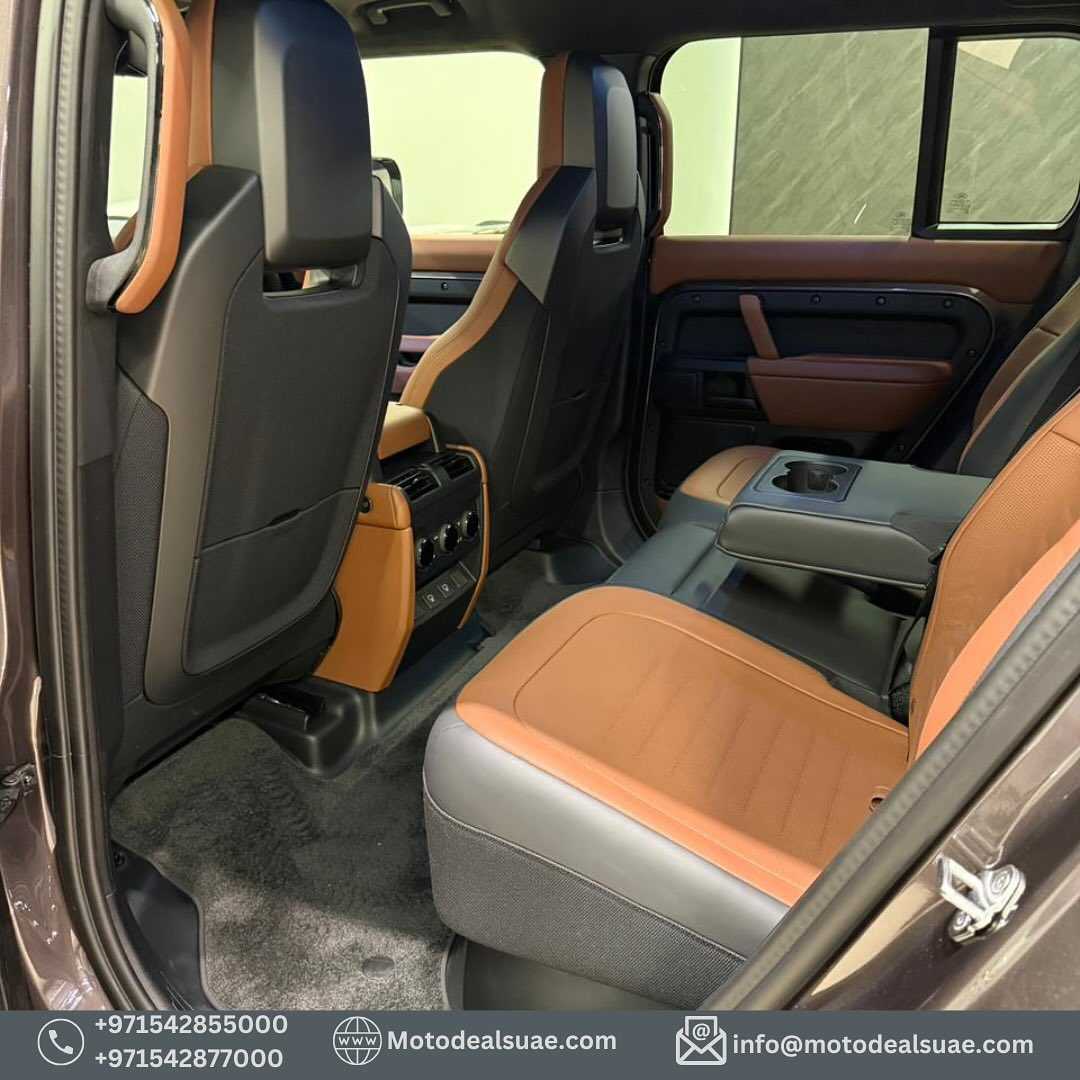Land Rover Defender 2025