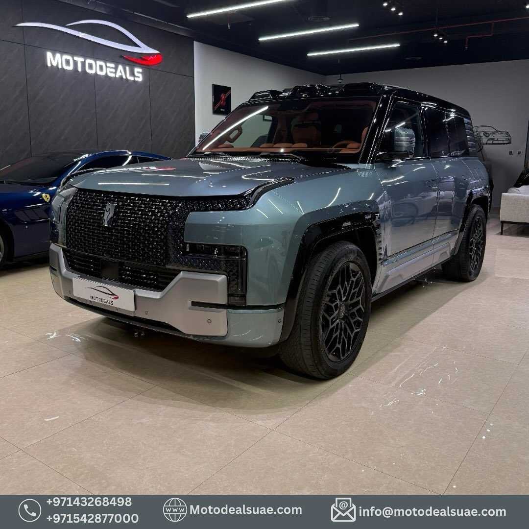 BYD Yangwang U8 2025