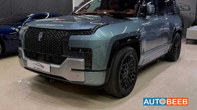 BYD Yangwang U8 2025