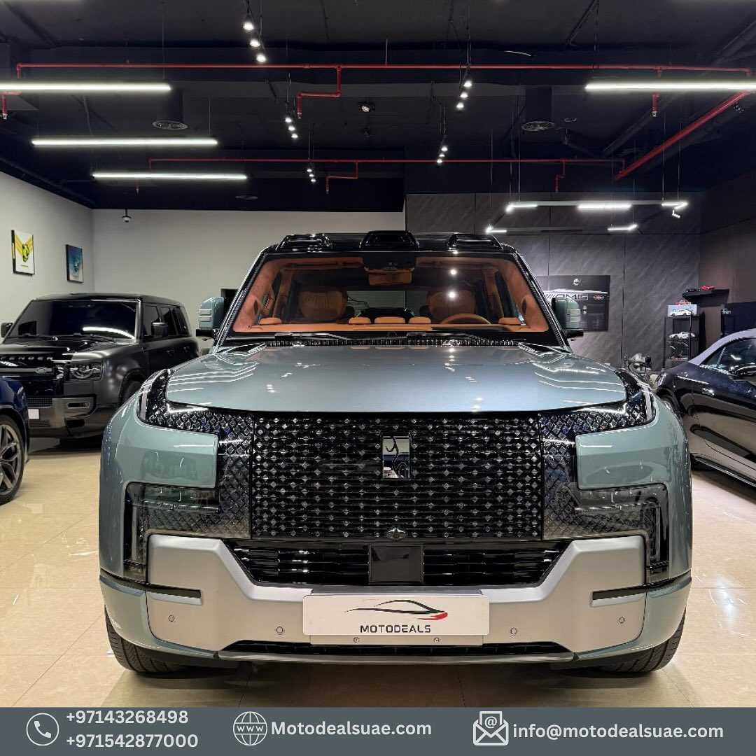 BYD Yangwang U8 2025