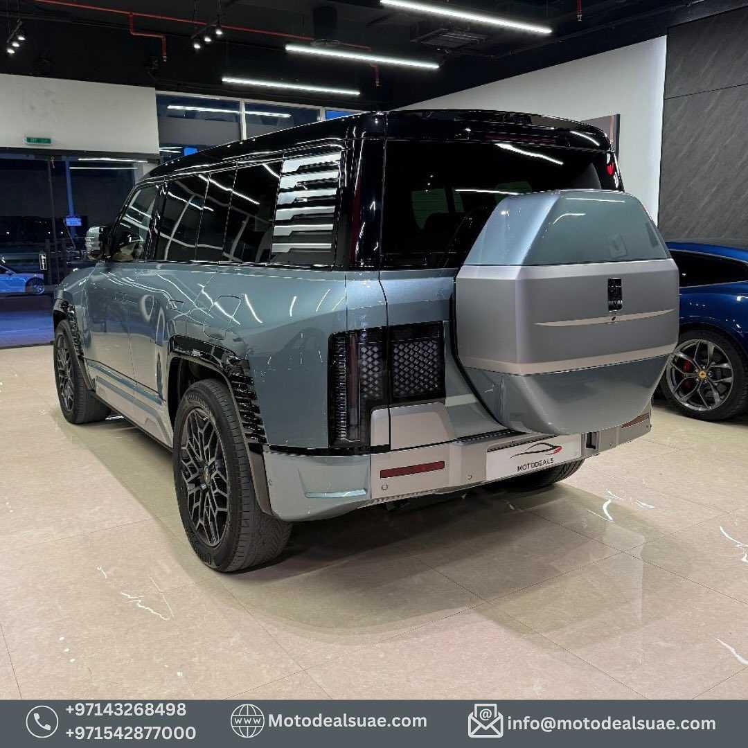 BYD Yangwang U8 2025