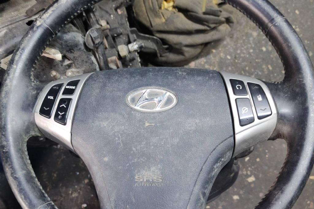 Cabin  Steering Wheel Hyundai Avante