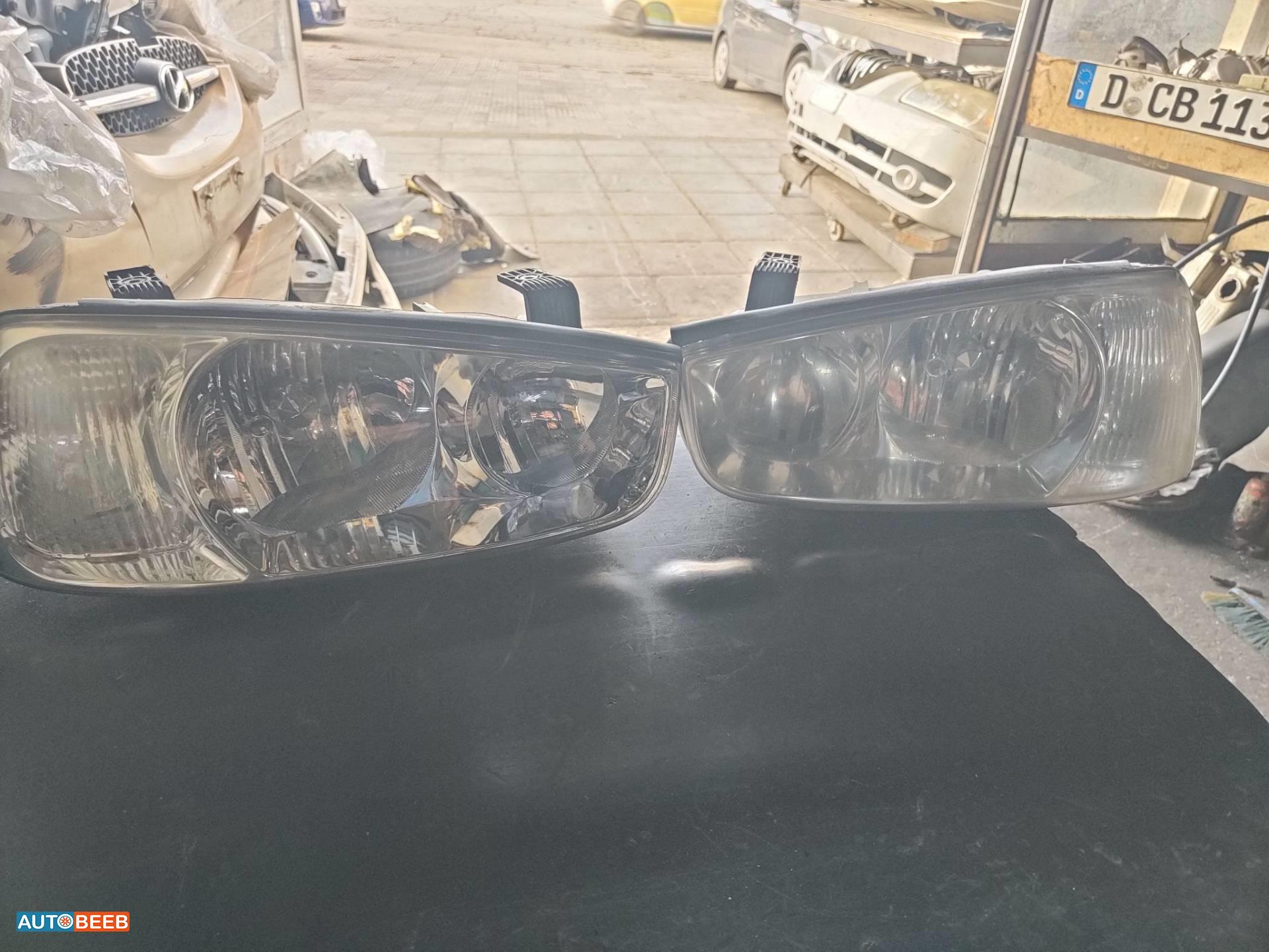 ضوء امامي يمين شمال هيونداي افانتي xd 2000 2001 2002 2003