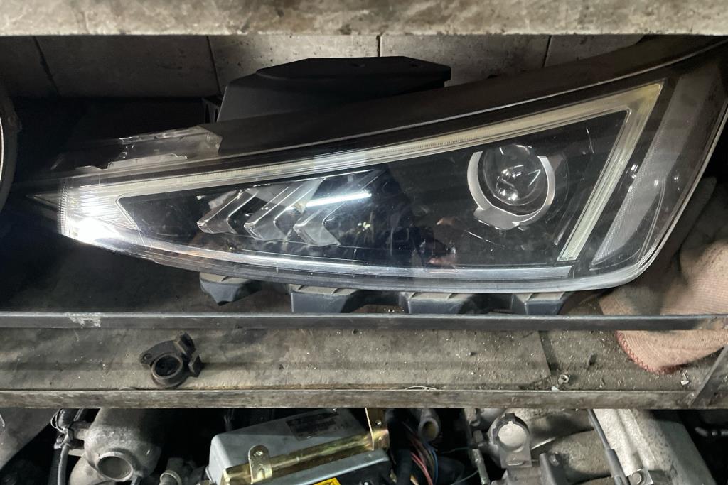 Lights Front light Hyundai Avante