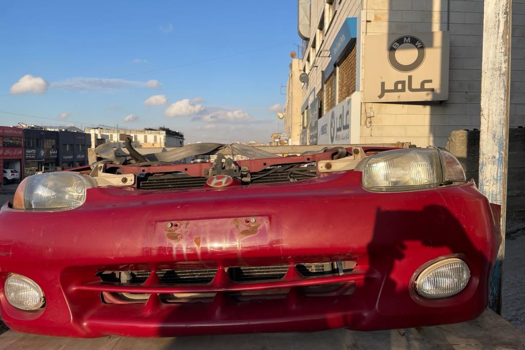 واجهة امامية طمبون اضوية يمين شمال هيونداي اكسنت 1998 1999