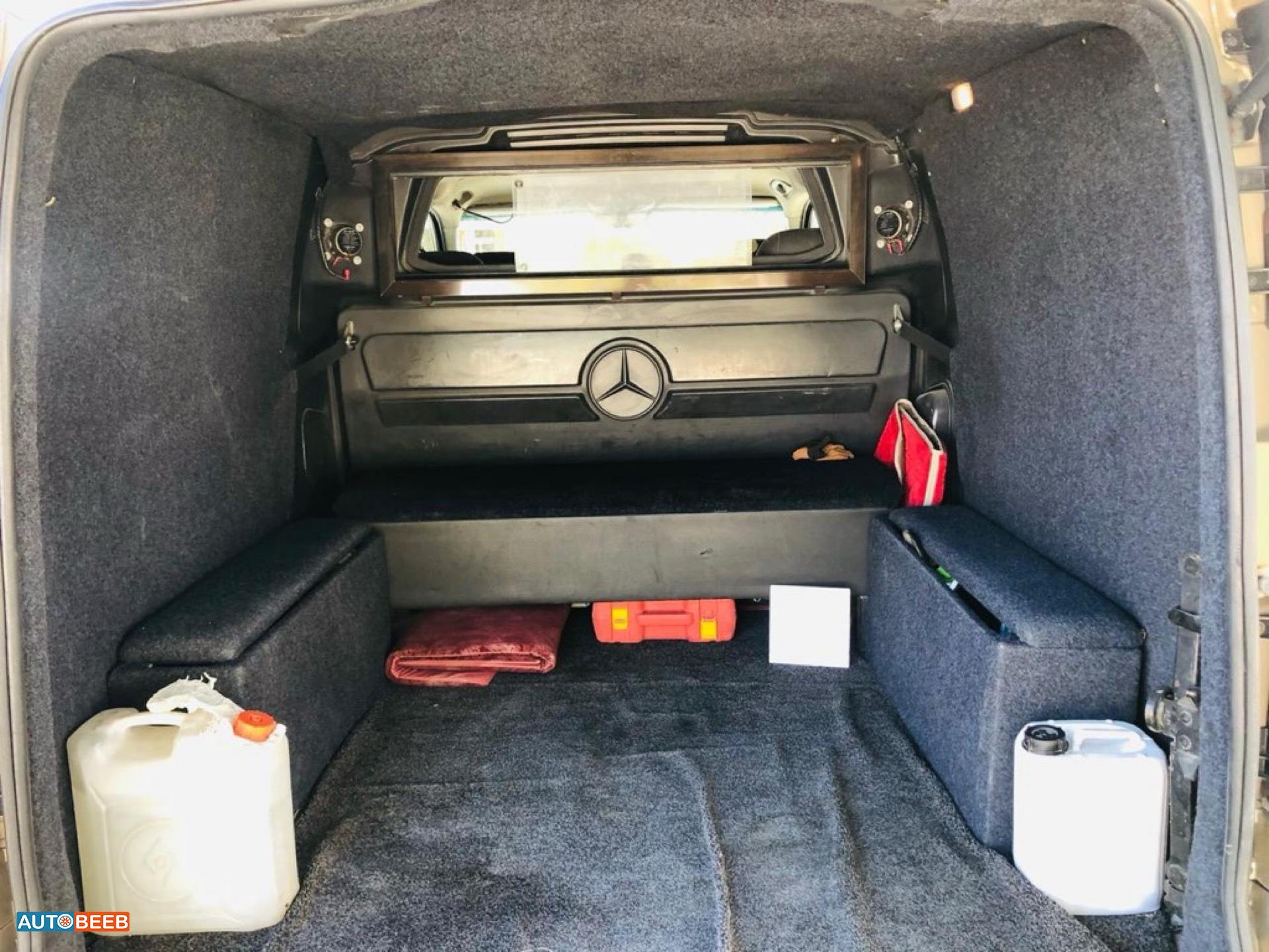 Minivan Mercedes Benz 2011