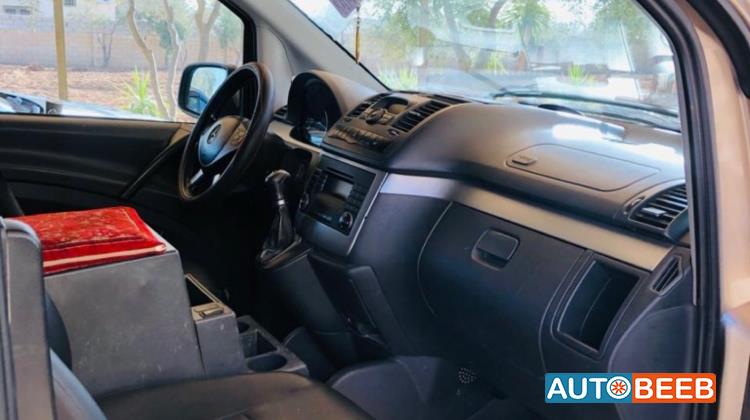 Minivan Mercedes Benz 2011