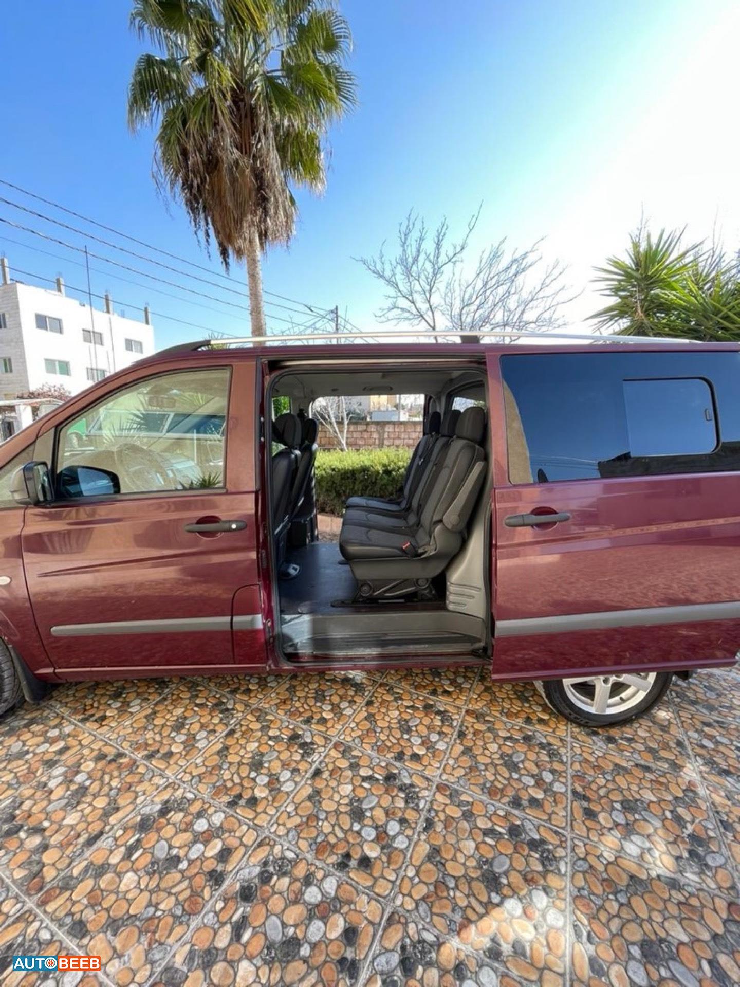 Minibus Mercedes Benz 2011