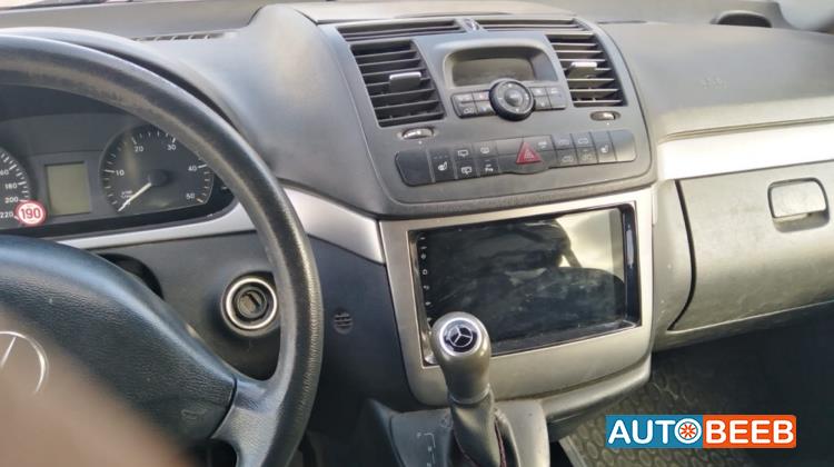 Minibus Mercedes Benz 2011