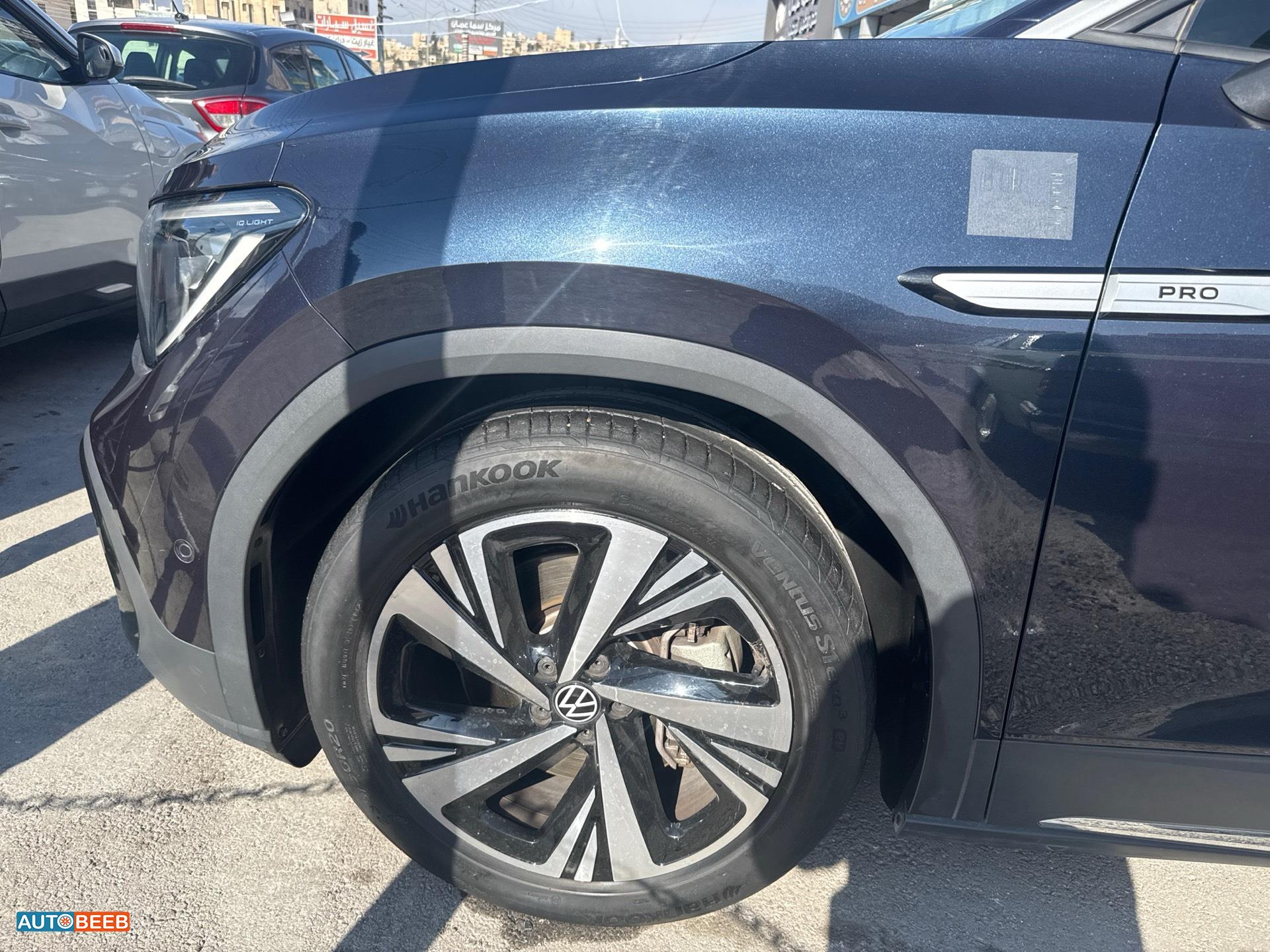 Volkswagen ID.6 2023