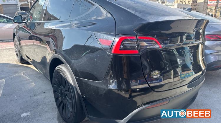 Tesla Y 2022