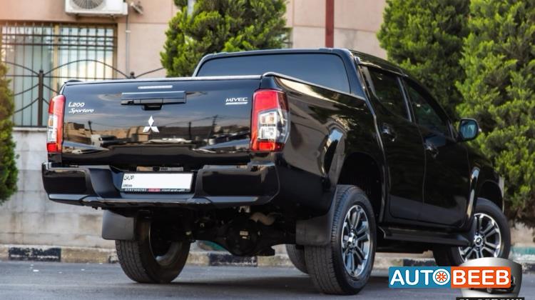 Mitsubishi L200 2023