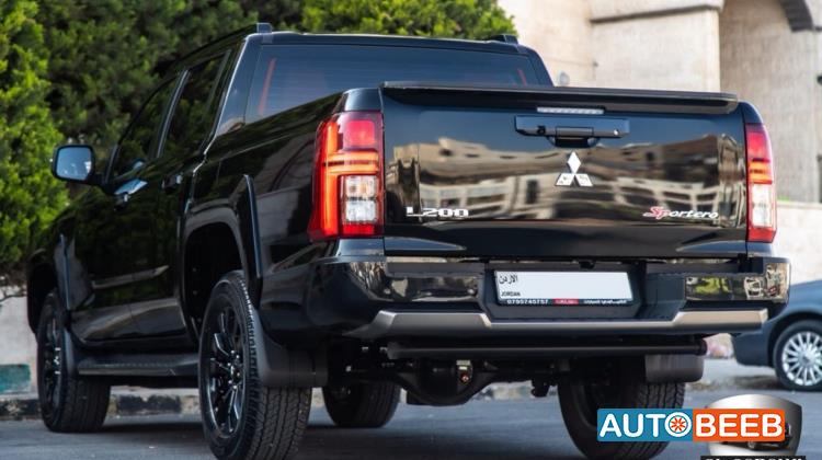 Mitsubishi L200 2025