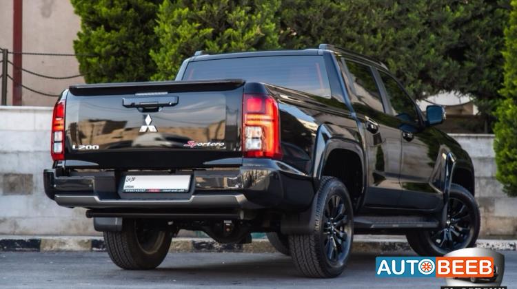 Mitsubishi L200 2025