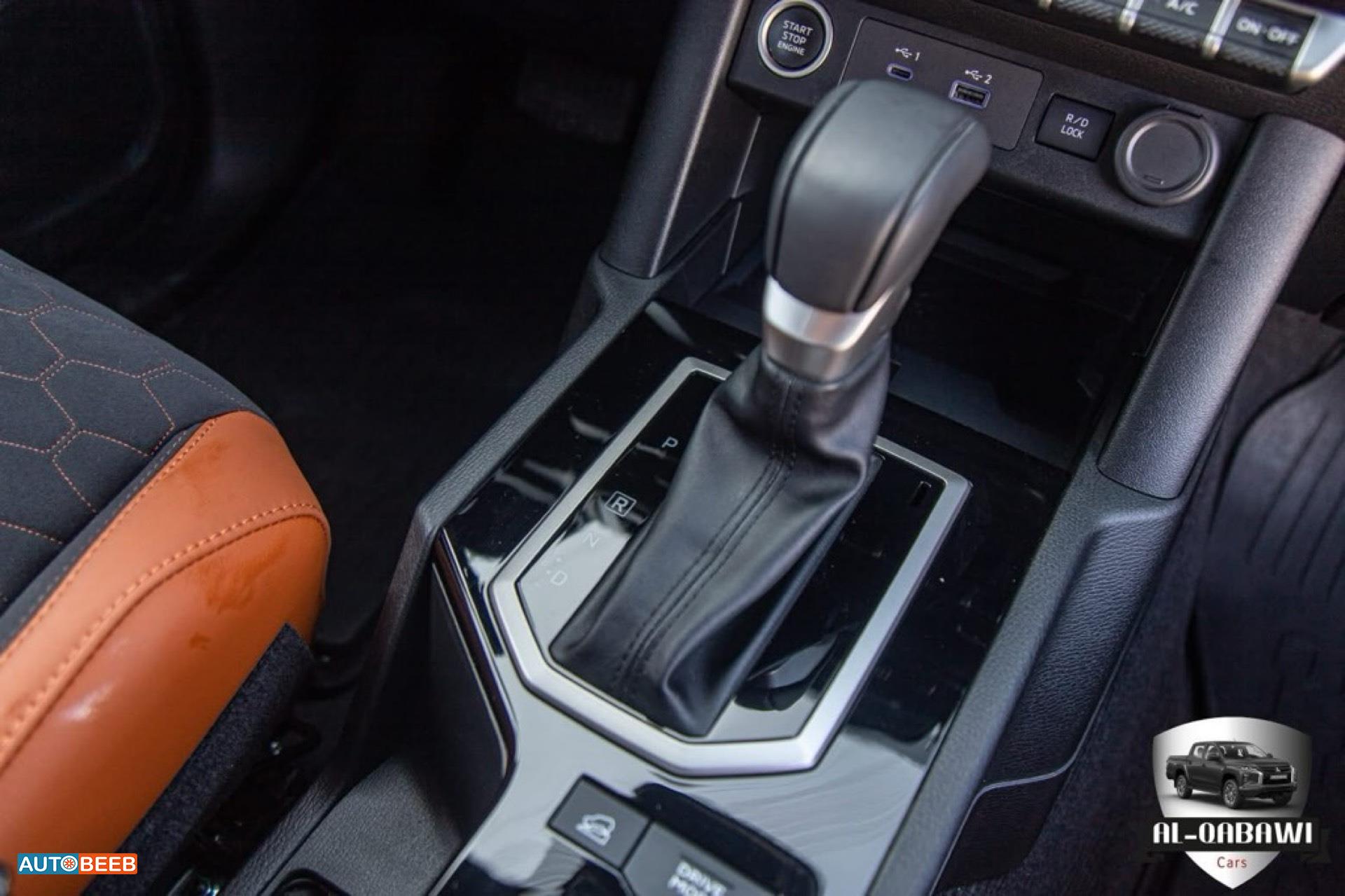 Mitsubishi L200 2025