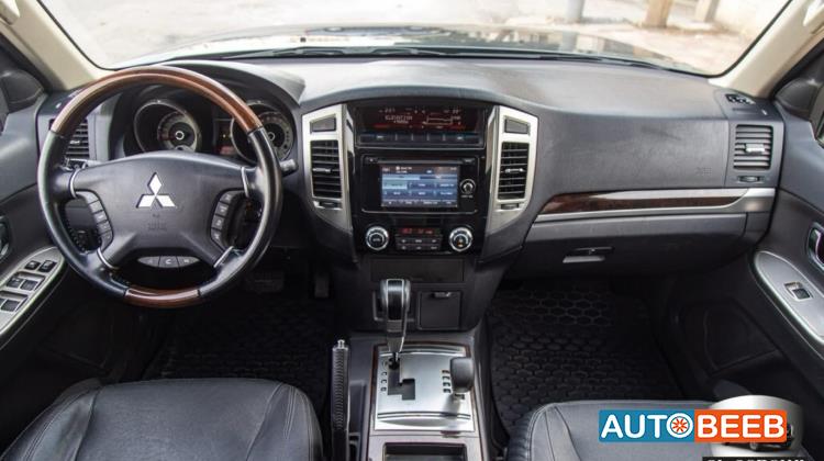 Mitsubishi Pajero 2016