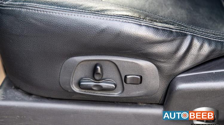 Mitsubishi Pajero 2016