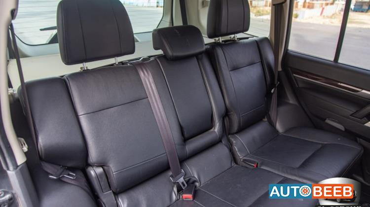 Mitsubishi Pajero 2016