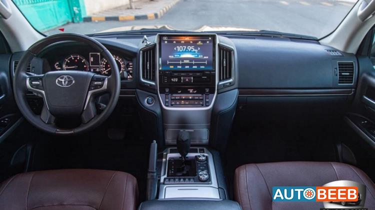 Toyota Land Cruiser 2020