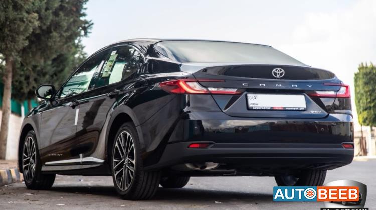 Toyota Camry 2025