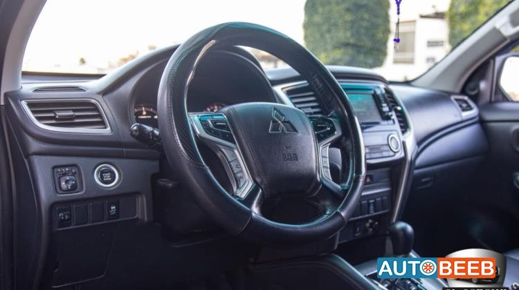 Mitsubishi L200 2022