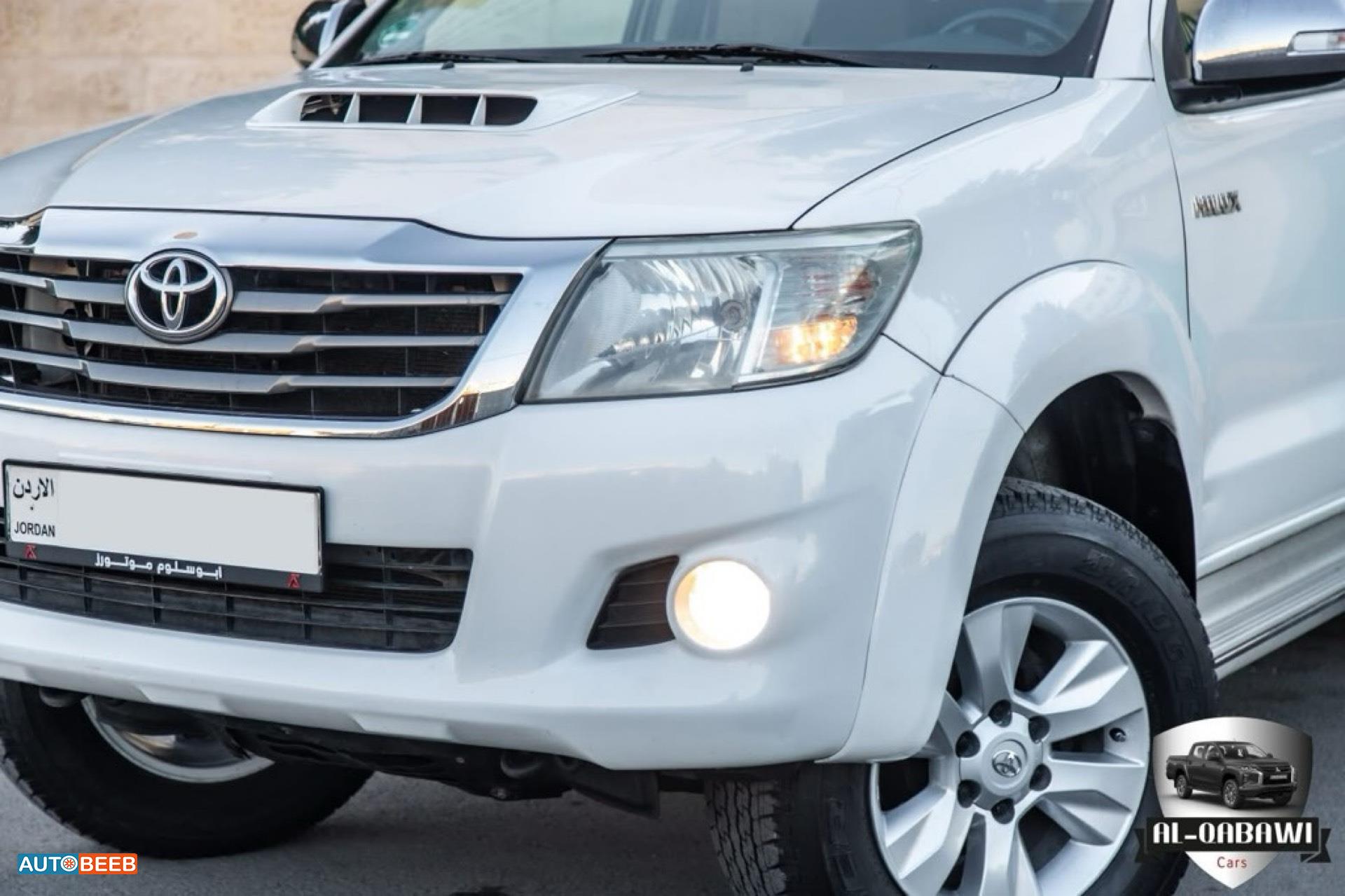 تويوتا هيلوكس 2012
