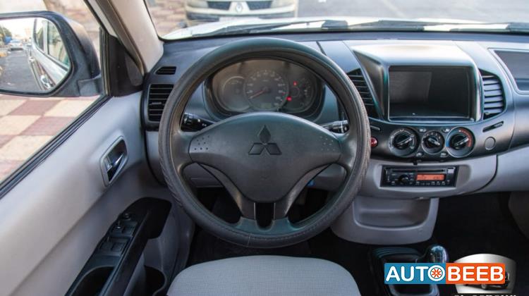 Mitsubishi L200 2015