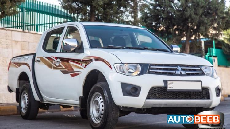 Mitsubishi L200 2015