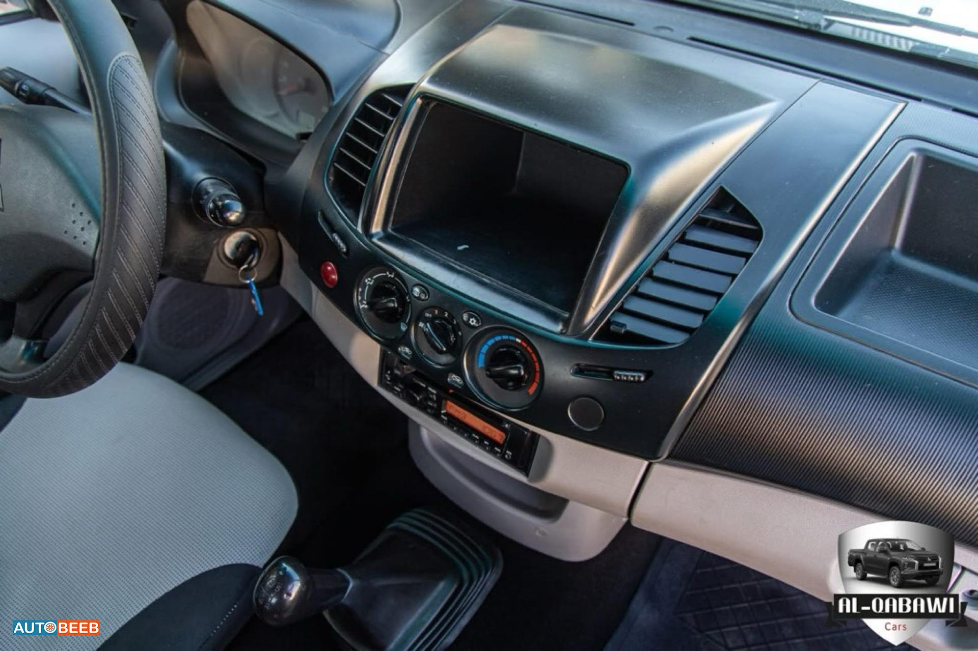 Mitsubishi L200 2015