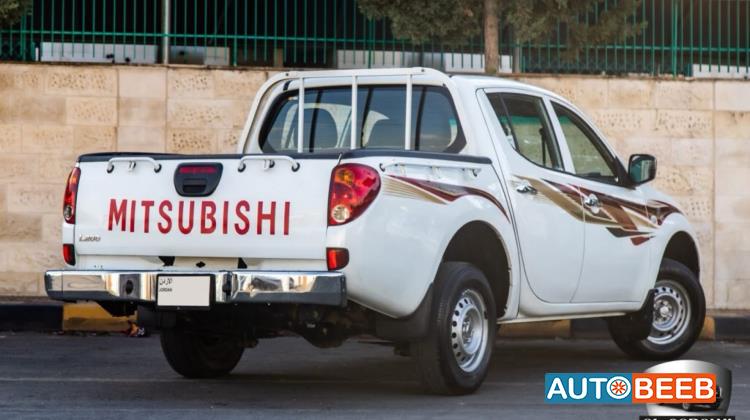 Mitsubishi L200 2015