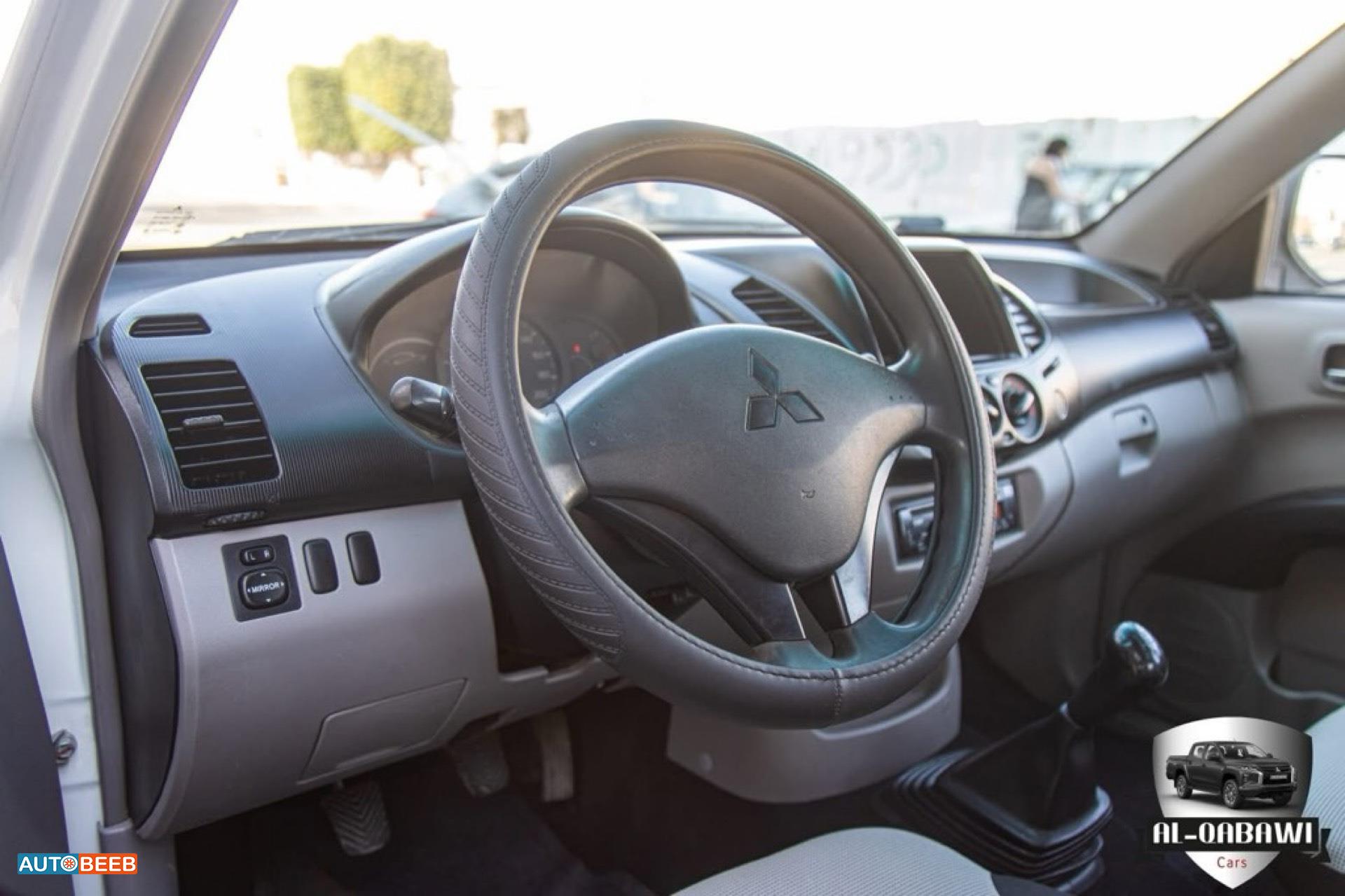 Mitsubishi L200 2015