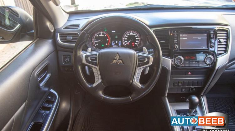 Mitsubishi L200 2021