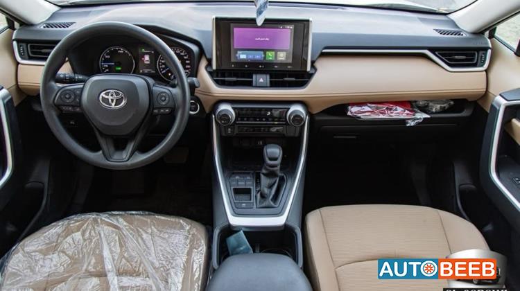 Toyota RAV4 2024