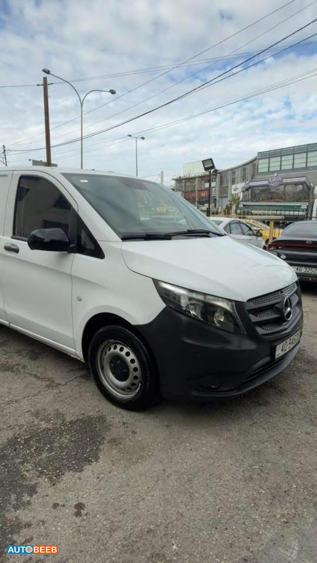 Minivan Mercedes Benz 2017