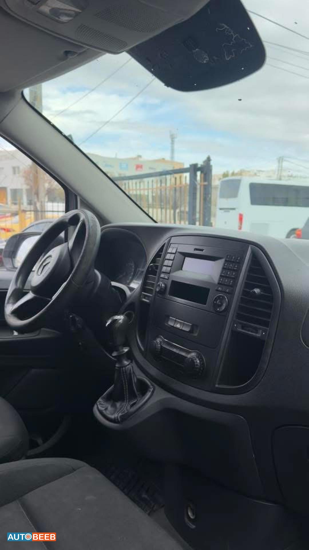 Minivan Mercedes Benz 2017